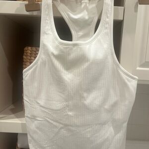 lululemon athletica White Crop‎ Top